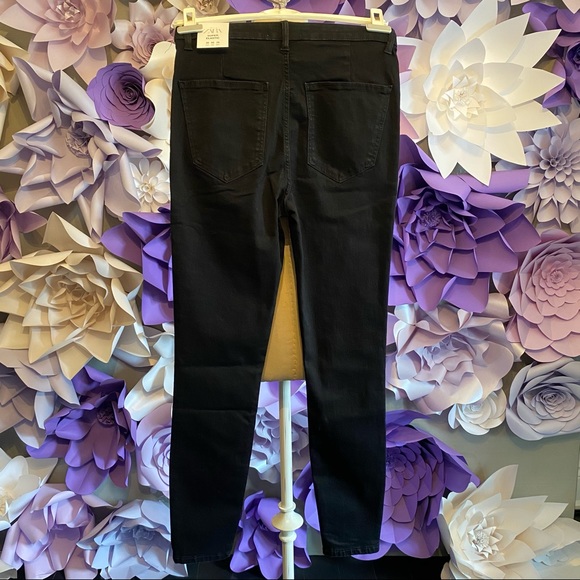 Black Super Elastic Jeggings - Picture 4 of 5